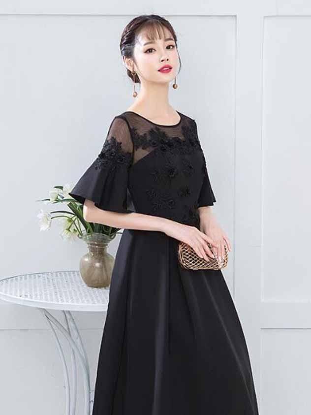 SALE小さいサイズ【B 78・W 70】刺繍ブラックフリル半袖ロングドレス