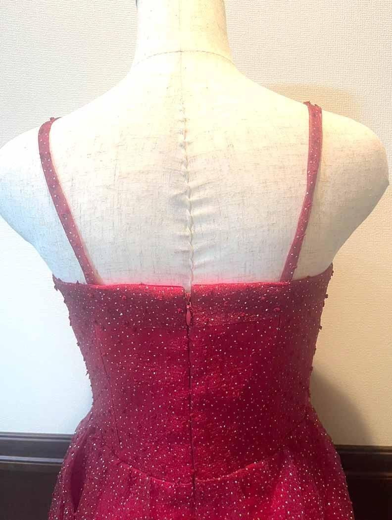 赤いパソドブレドレス 片肩ストラップ ビーズ装飾 Lip line/リップライン】ベア/ デザイン刺繍/ フレア/ ミニドレス