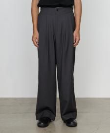 <img class='new_mark_img1' src='https://img.shop-pro.jp/img/new/icons7.gif' style='border:none;display:inline;margin:0px;padding:0px;width:auto;' />��26SS��TWO TUCK MILITARY TROUSERS RECYCLED POLYESTER NON-MULESED WOOL GABARDINE/marka�ʥޡ�����