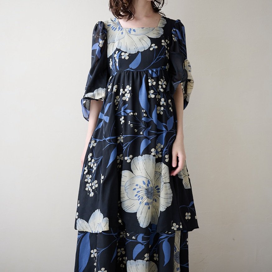 [VINTAGE] Floral Wing Dress