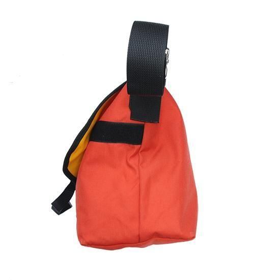 【希少アメリカ製】Manhattan PortageメッセンジャーバッグRED Amazon | マンハッタン ポーテージ ストラップ ハンガー