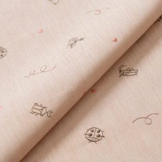 刺繍生地 【虫（ゆる風）/ピンクベージュ/ブラウン×ピンク】 カットクロス 綿ポリ