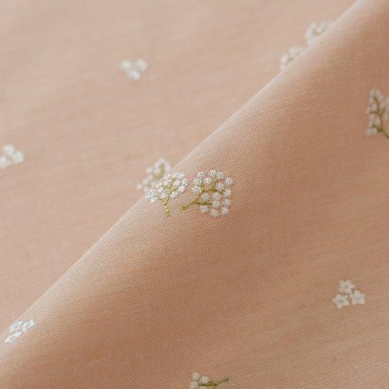 刺繍生地 【カスミソウ/ピンクベージュ】 カットクロス 綿ポリ - ニコ刺繍│商用利用可能な刺繍データと刺繍生地