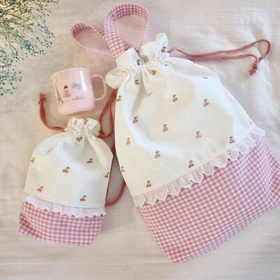 🍾🌳🐰🍎うさぎ#alice #立体刺繍 #赤ずきんちゃん
