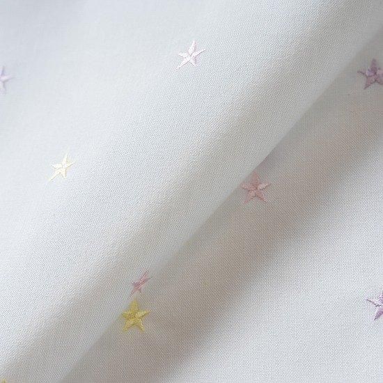 yori コットン刺繍カラーニット ホワイト　ヨリ yori コットン刺繍カラーニット ホワイト ヨリ