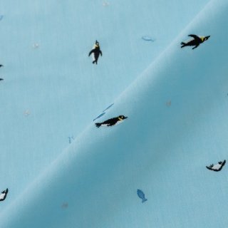 刺繍生地 【すいすいペンギン/アクアブルー】 カットクロス 綿ポリ