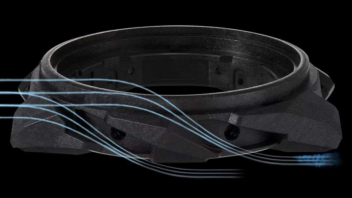 ECB-2200YDC-1AJFのケースを側面からの画像