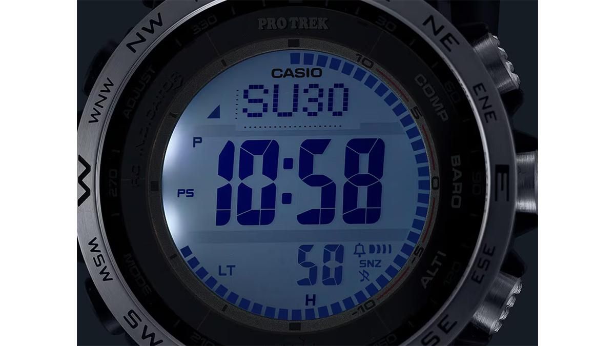 暗所で写した文字板の様子