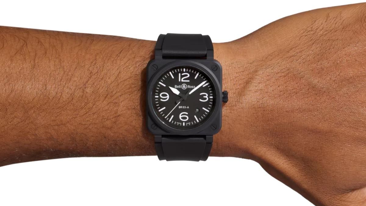 BR03A-BL-CE/SRB ブラックマット Bell & Ross ベル&ロス インス