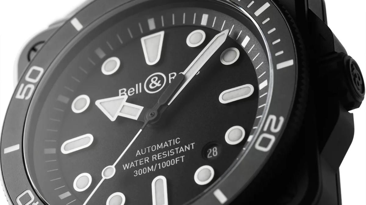 BR03A-D-BL-CE/SRBのダイアルを拡大した画像