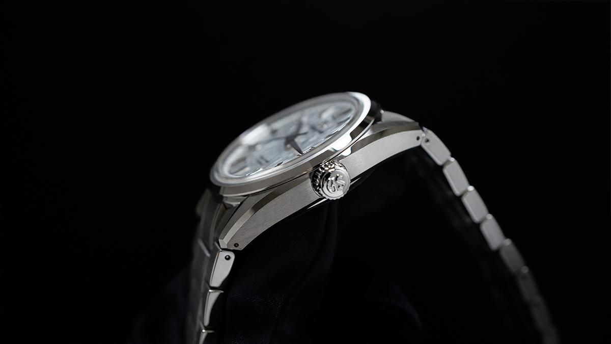 SLGH005のりゅうずを拡大した画像