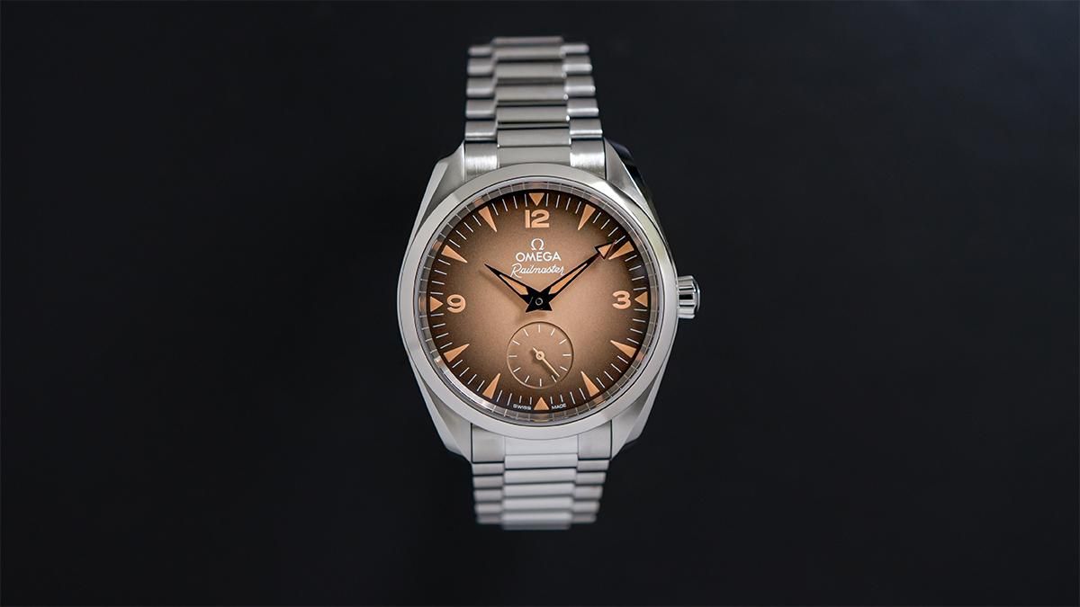 235.10.38.20.13.001のケース全貌の画像