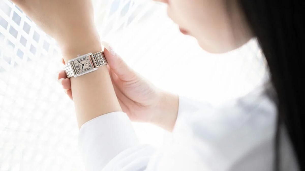 【ロンジン ミニドルチェヴィータ】新デザインとカラーバリエーションで女性を魅了