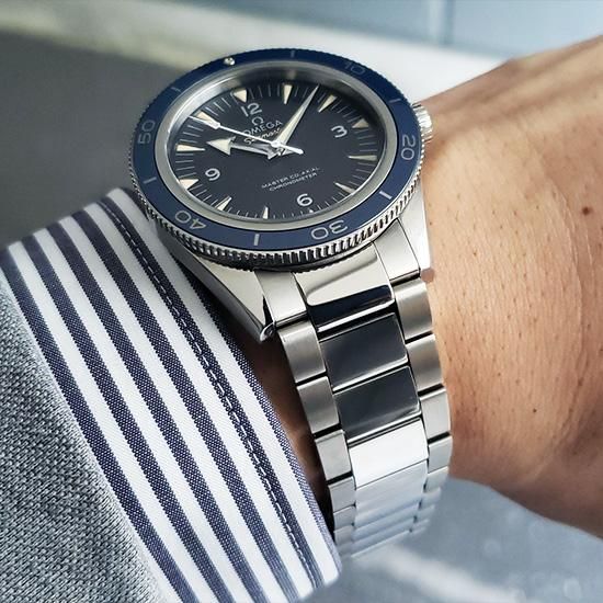 233.90.41.21.03.001 オメガ シーマスター 300 41MM ｜ 高級腕時計