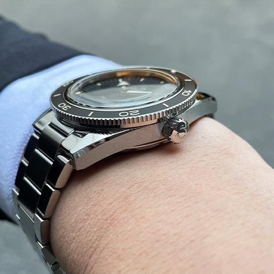 234.30.41.21.01.001 OMEGA オメガ シーマスター300