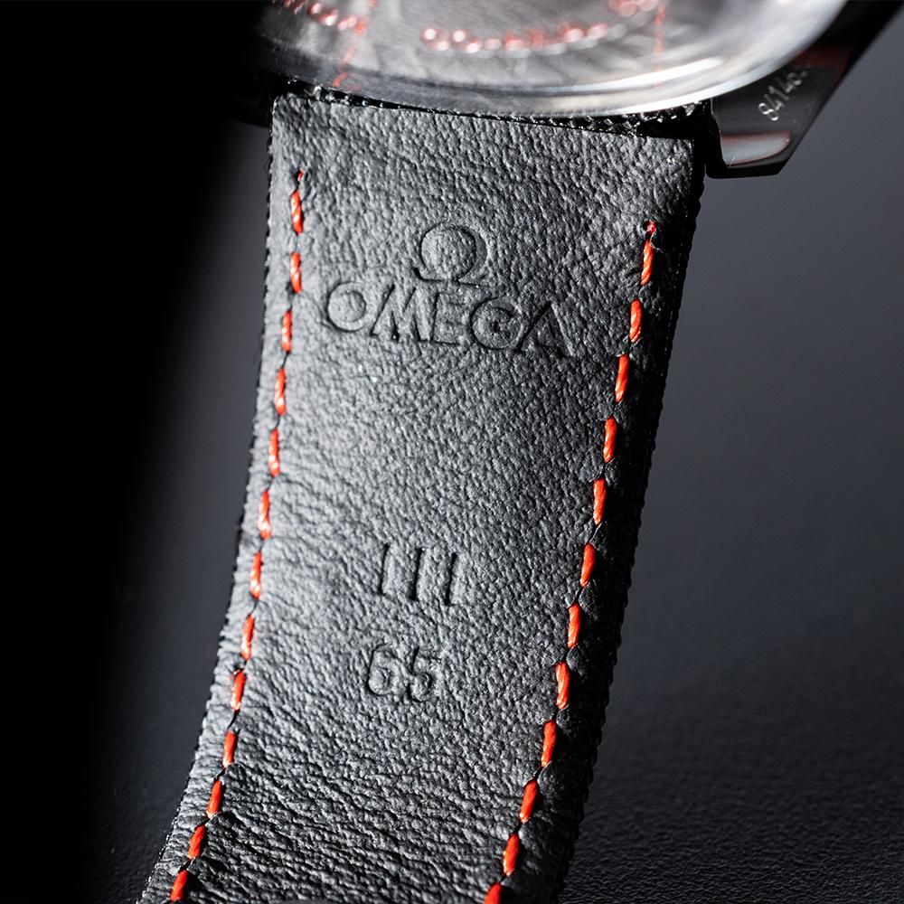 311.92.44.51.01.005 OMEGA オメガ スピードマスター ダークサイド オブ ザ ムーン ブラックブラック 44.25MM