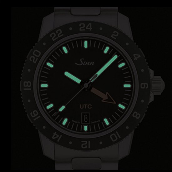 SINN  󥹥ȥȥå 105.ST.SA.UTC