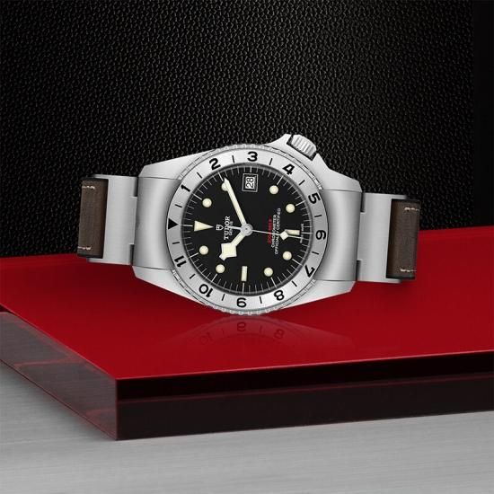  M70150-0001 TUDOR チューダー ブラックベイ P01