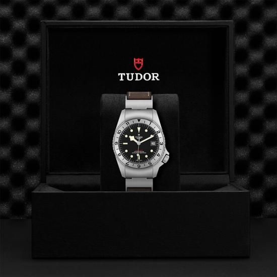  M70150-0001 TUDOR チューダー ブラックベイ P01