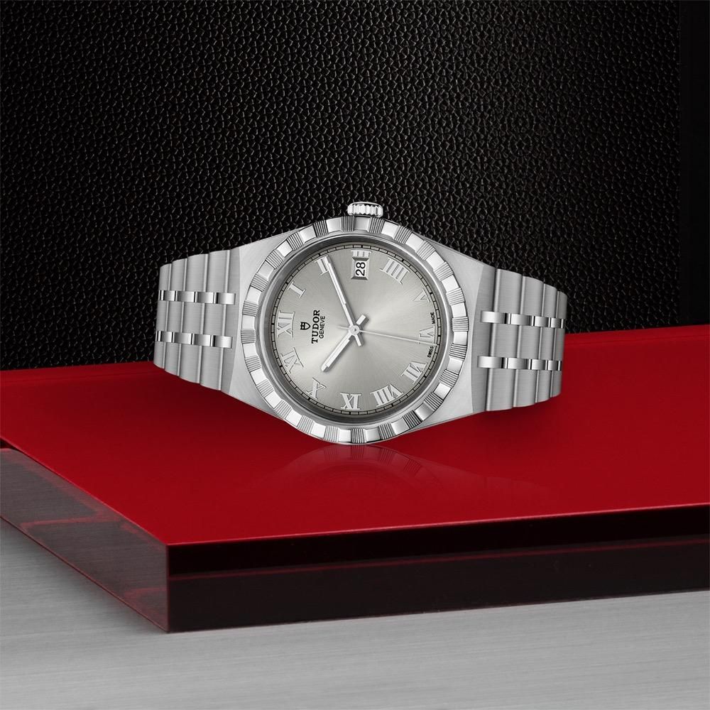 M28500-0001 TUDOR チューダー チューダーロイヤル 38mm