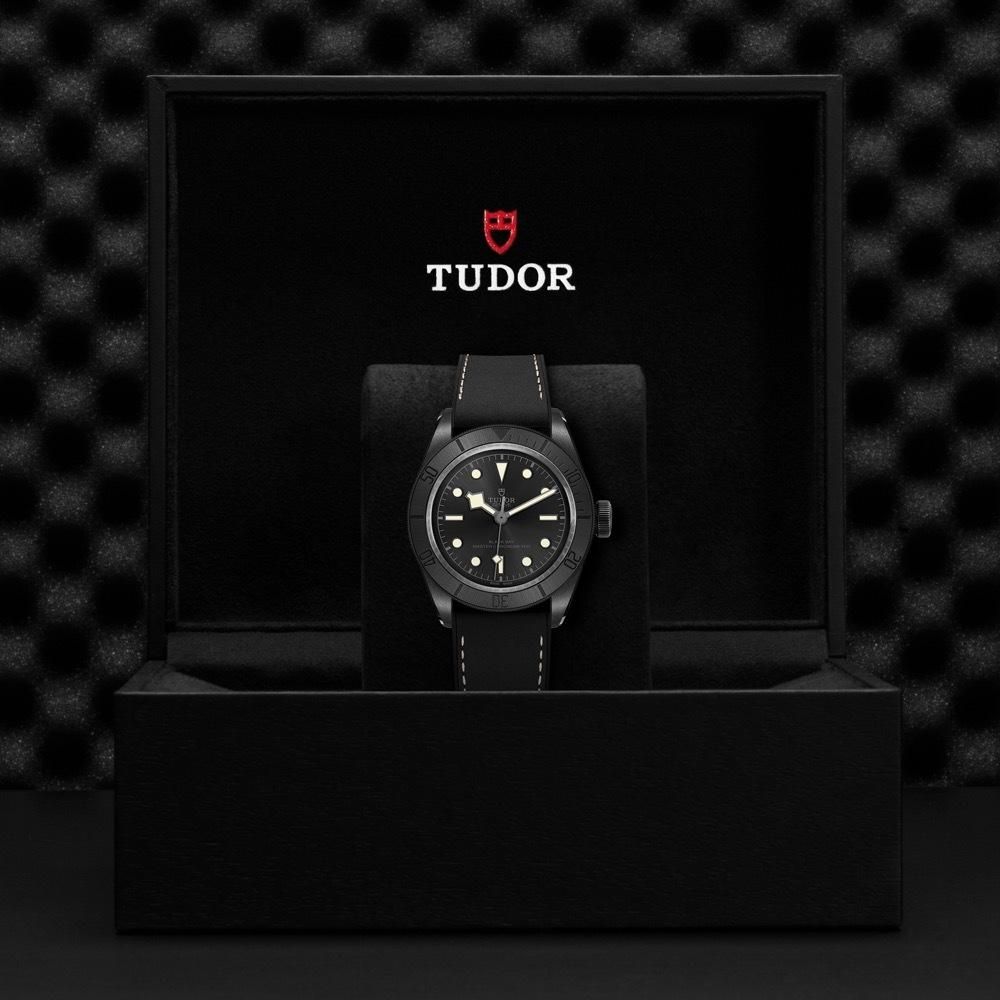 M79210CNU-0001 TUDOR チューダー ブラックベイ セラミック