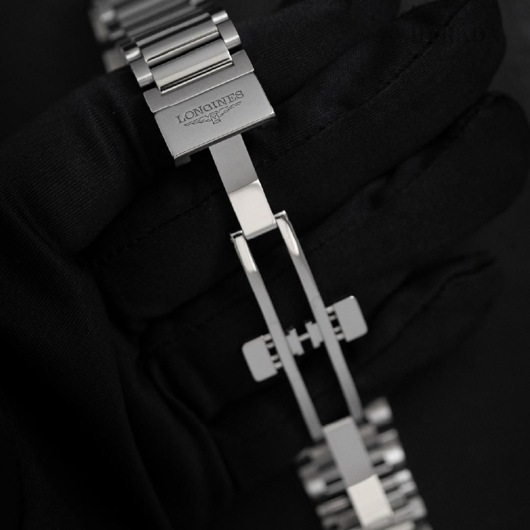 L3.835.4.98.6 LONGINES ロンジン コンクエスト クロノグラフ 42mm
