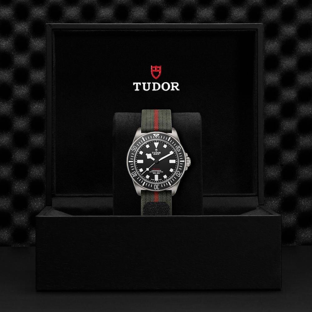 M25717N-0001 TUDOR チューダー ペラゴス FXD