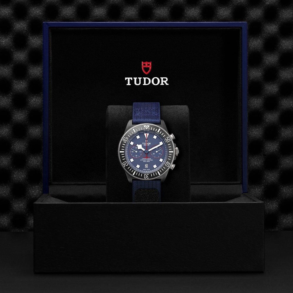 定価80万 新品未使用 チューダー ペラゴス FXD Cクロノ M25807KN 新品)TUDOR チューダー ぺラゴス FXD クロノ M25807KN-0001