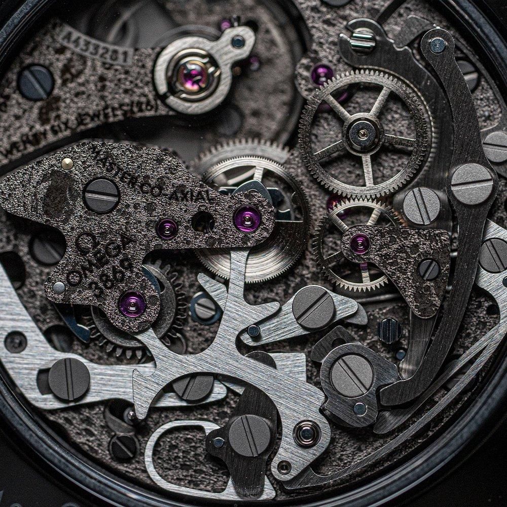  310.92.44.50.01.001 OMEGA オメガ スピードマスター ダーク サイド オブ ザ ムーン 44.25MM