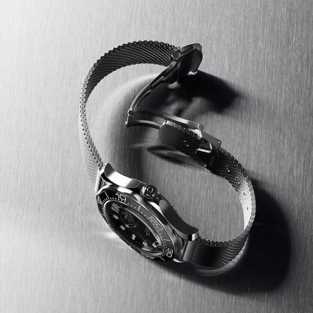  210.30.42.20.01.010 OMEGA オメガ シーマスター ダイバー 300M 42MM