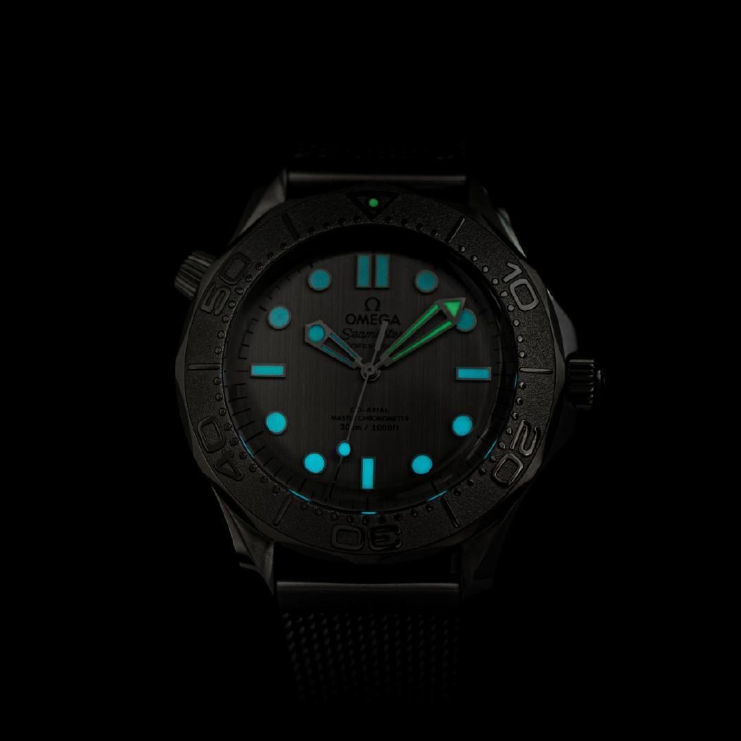  210.30.42.20.06.002 OMEGA オメガ シーマスター ダイバー 300M 42MM