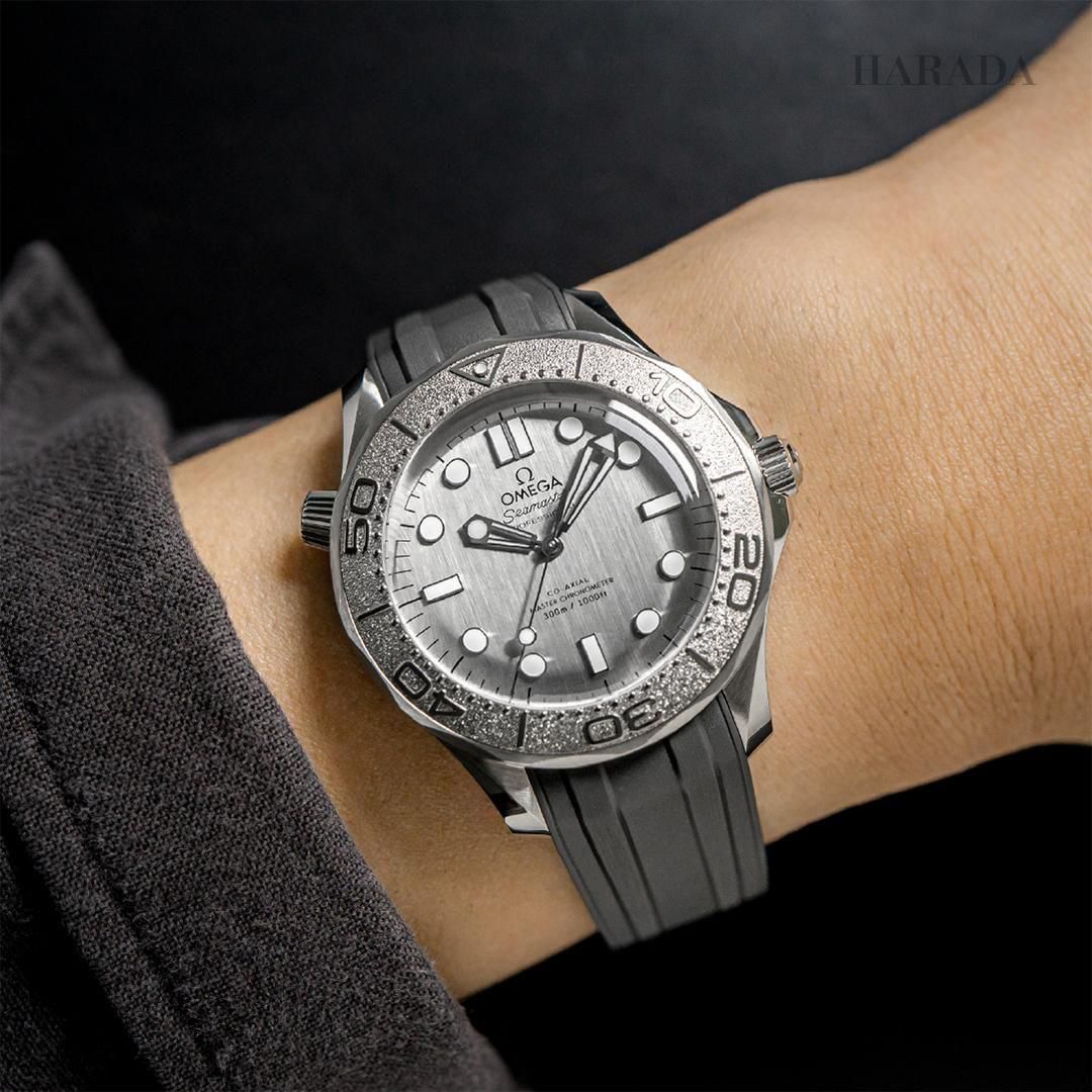 オメガ シーマスター 300M 210.32.42.20.06.002 OMEGA オメガ シーマスター ダイバー 300M 42MM