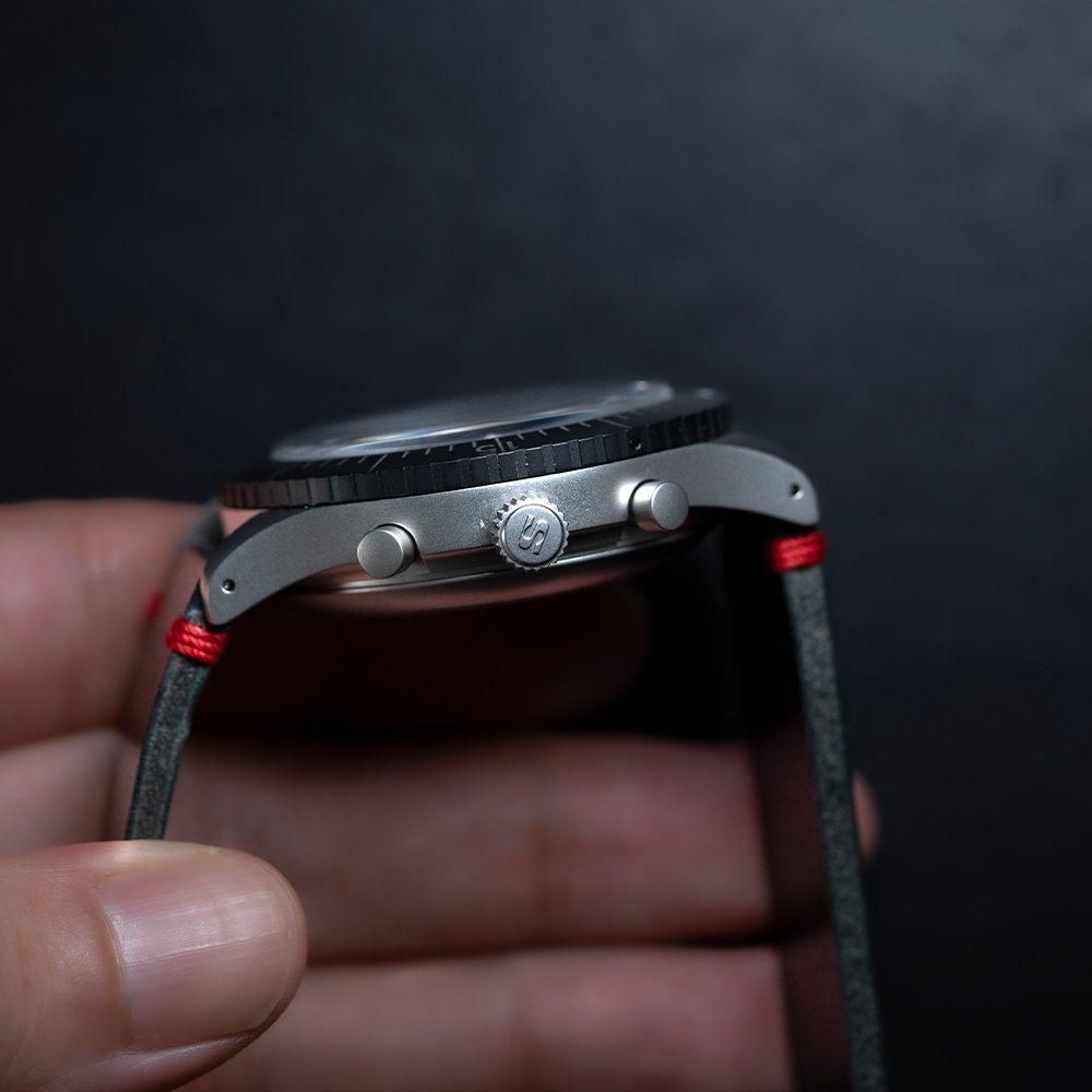  156.1 Sinn ジン インストゥルメントクロノグラフ カウレザー仕様
