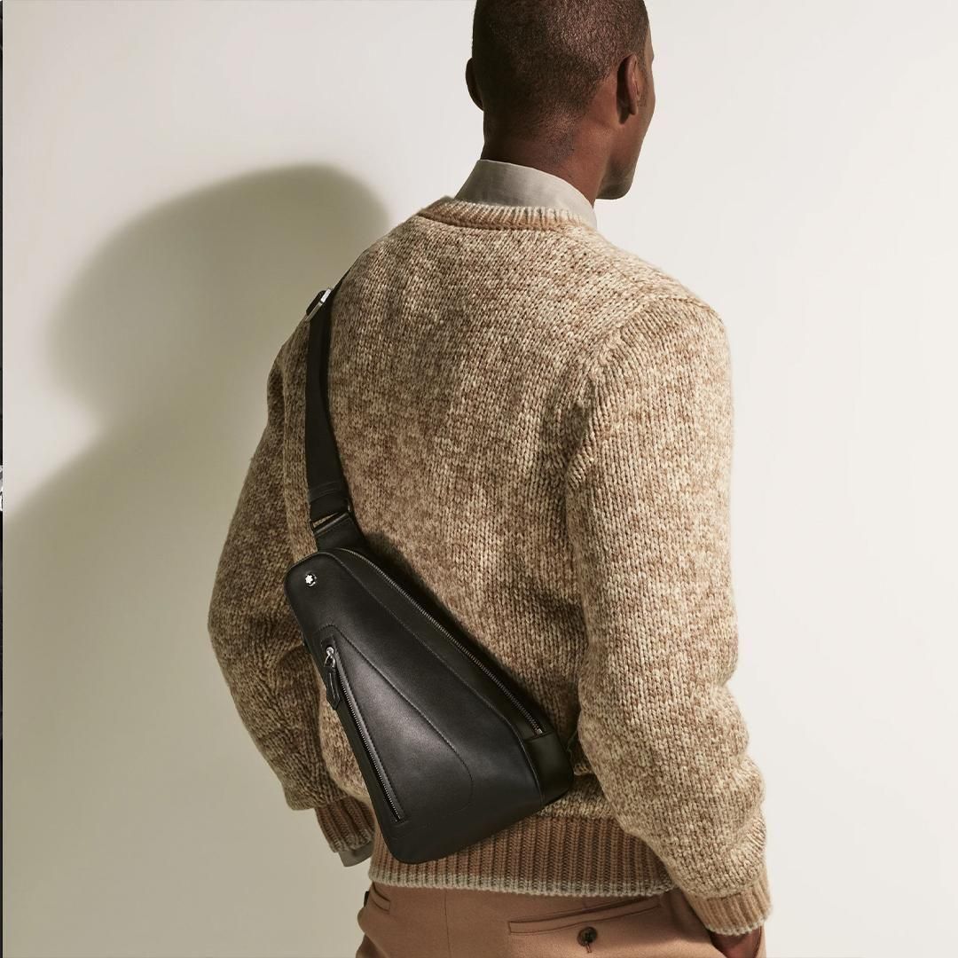 MB198742 MONTBLANC モンブラン ソフト コンパクト スリングバッグ