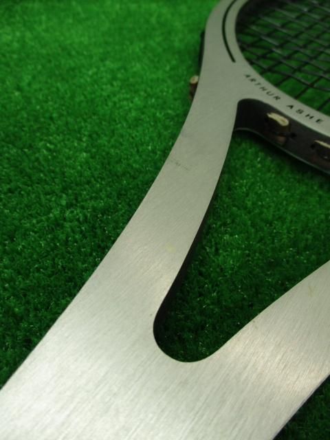 中古テニスラケット・ビンテージラケット】VI2-0068 アーサーアッシュ