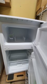 中古　アイリスオーヤマ　ノンフロン２ドア冷凍冷蔵庫　90L