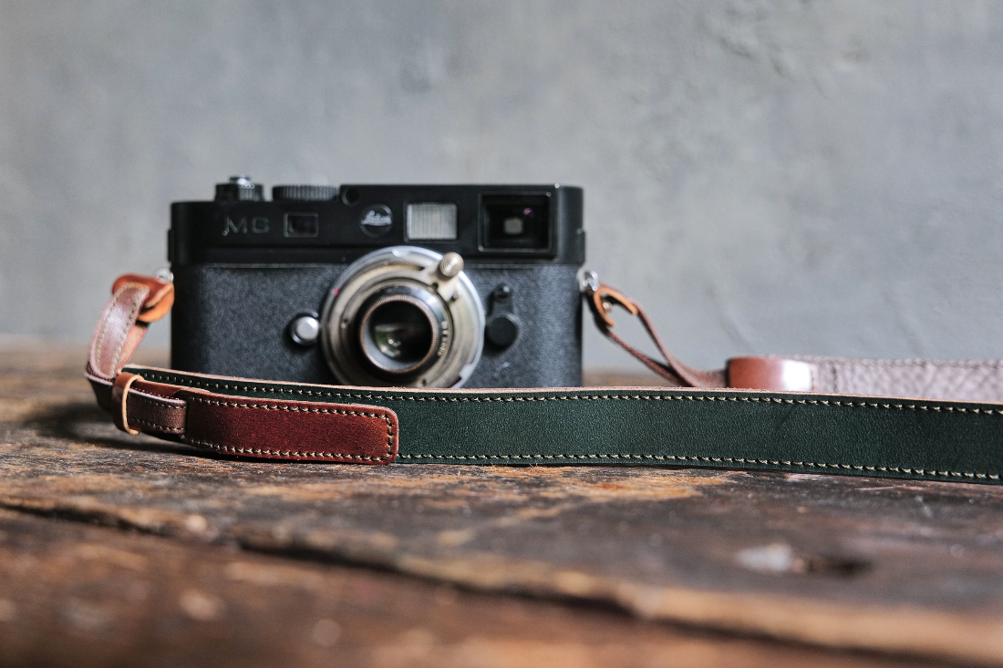 ショルダーカメラストラップ 「カシェ・レッタ for LEICA ショルダーカメラストラップ 「カシェ・レッタ for LEICA