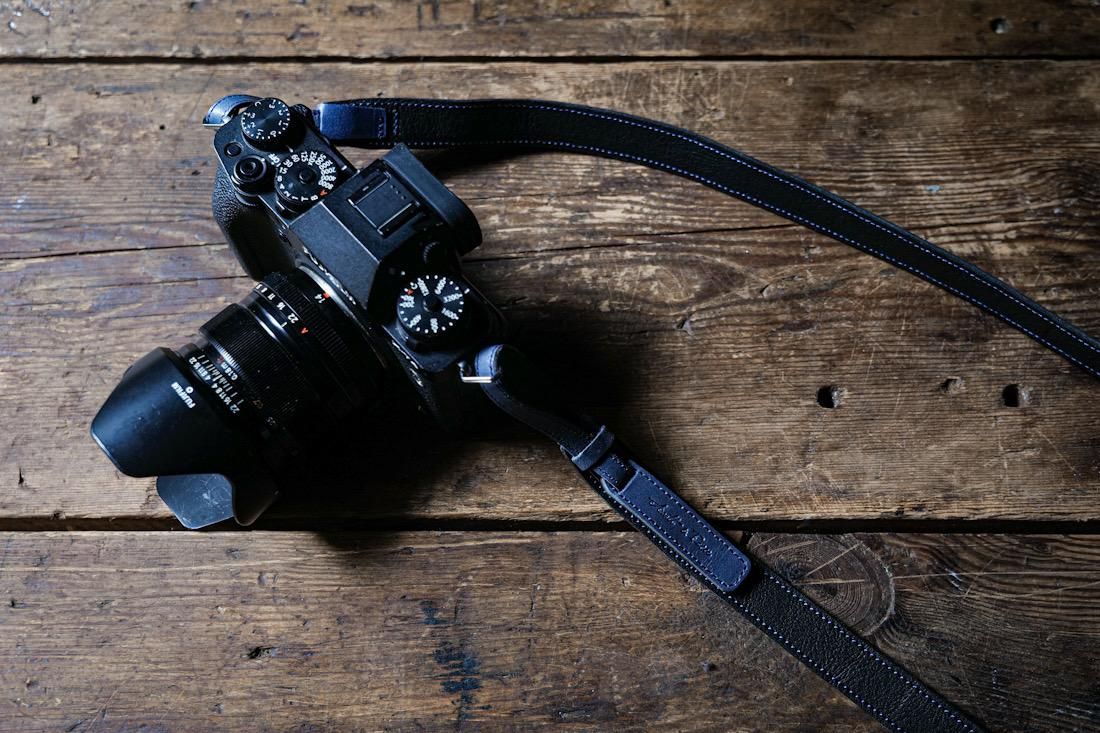 ショルダーカメラストラップ ・カシェ・バルジ「小夜にひそめく