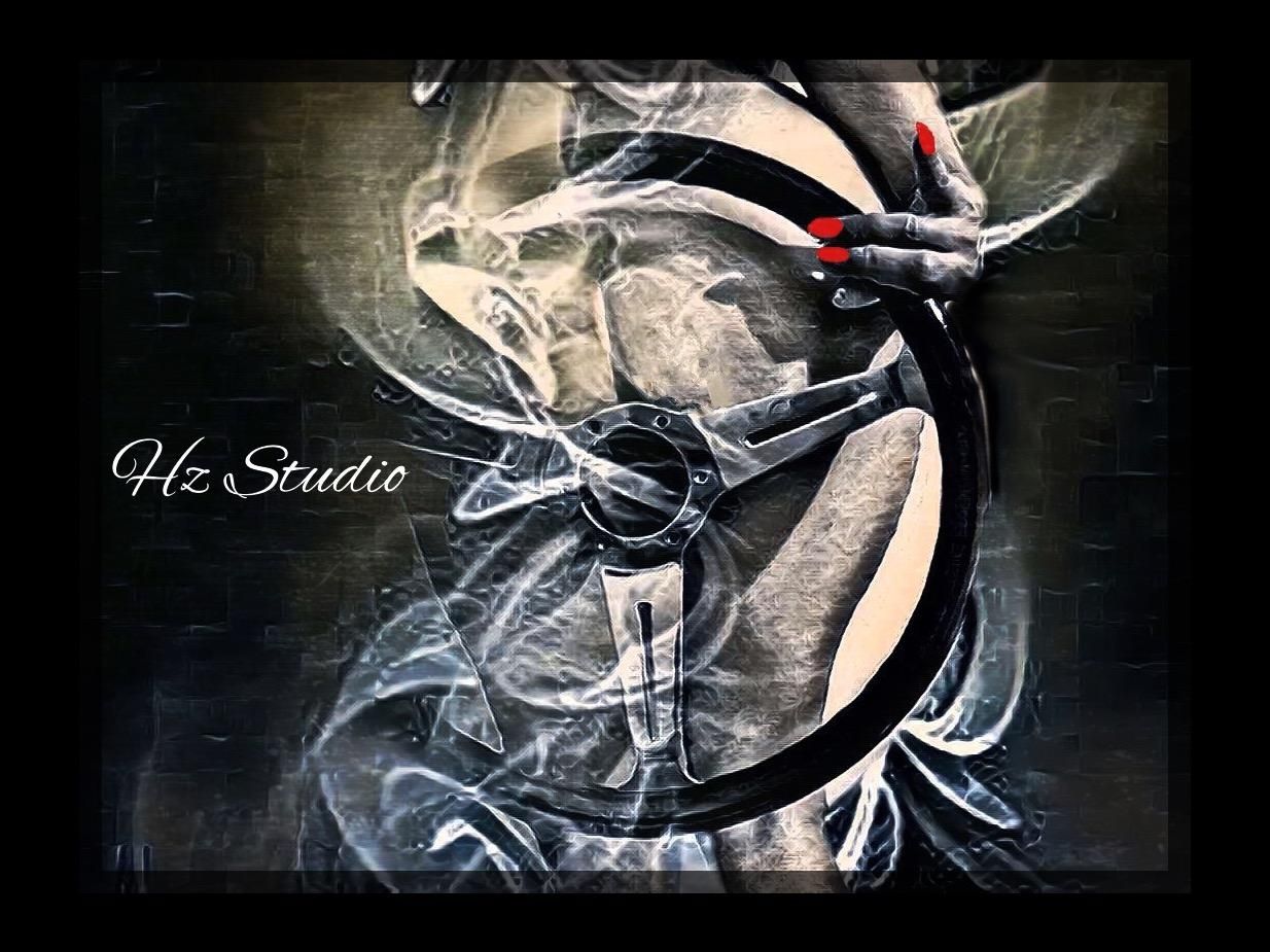 ステアリングや内装パーツのウッド、カーボン加工専門店　ハーツスタジオ