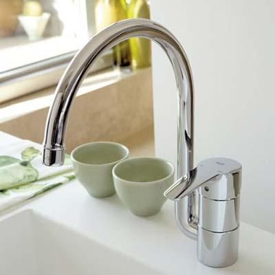 更に割引❣️定価より67000円大幅値下げ❣️GROHE スタイリッシュ水栓✨ 自動混合水栓(引棒なし)｜製品情報｜GROHE(グローエ)｜キッチン