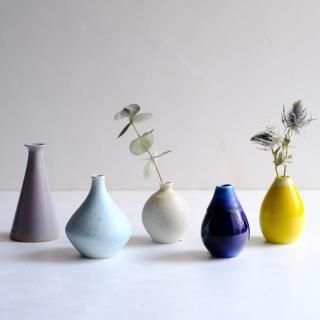 グリーン陶器花瓶 象の耳のハンドル グリーン陶器花瓶 象の耳のハンドル - メルカリ