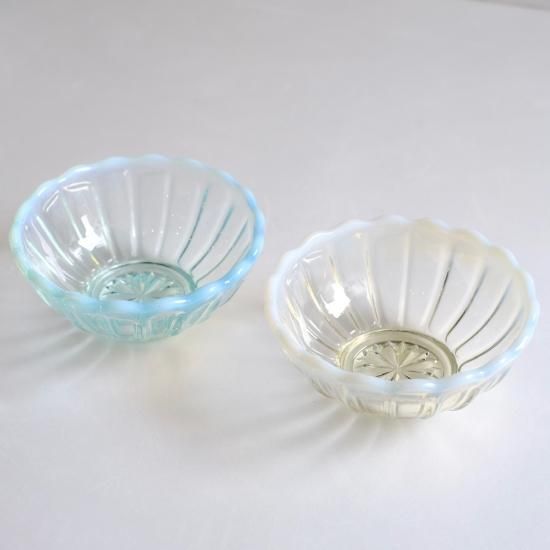 廣田硝子　水色～白色 花びら型小鉢5個セット 廣田硝子 水色～白色 花びら型小鉢5個セット - メルカリ