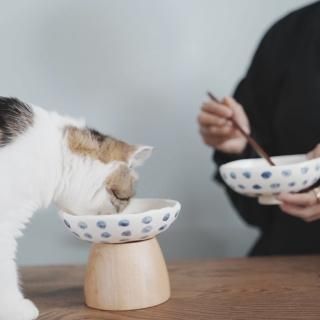 うつわやみたす】陶器ブローチ・ミケ猫 - ネコペコリ 猫との暮らし雑貨