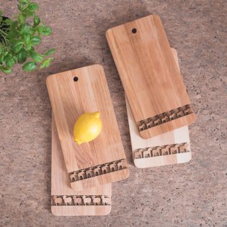 木製カッティングボード／まな板「北欧の動物モチーフ」4種