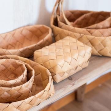 白樺の樹皮で編まれたカゴ 6個 フィンランドで購入 白樺の樹皮