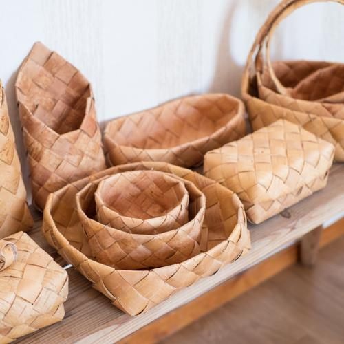 白樺の樹皮で編まれたカゴ6個 フィンランドで購入