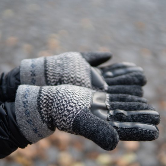 スウェーデン製グローブ手袋