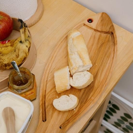 木製カッティングボード/まな板/サービングボード「サーモン」 by