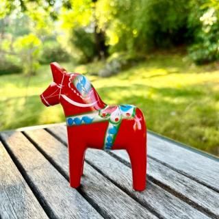 【一点もの北欧オブジェ】幸せを呼ぶ馬 ダーラヘスト／ダーラナホース「ハンドペイント」10cm【赤色GR2409-R001】by Grannas