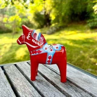 【一点もの北欧オブジェ】幸せを呼ぶ馬 ダーラヘスト／ダーラナホース「ハンドペイント」10cm【赤色GR2409-R002】by Grannas